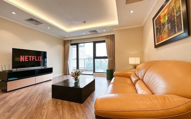 Skyline Tower - Service Apartments