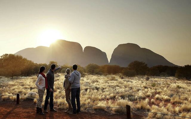 Outback Hotel & Lodge