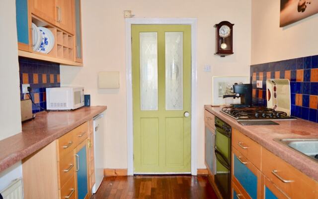 1 Bedroom Terraced House in Bristol