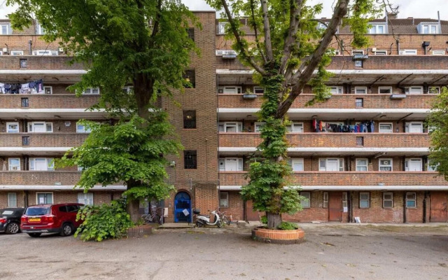 The Vauxhall Bolthole - Elegant and Bright 2bdr Flat
