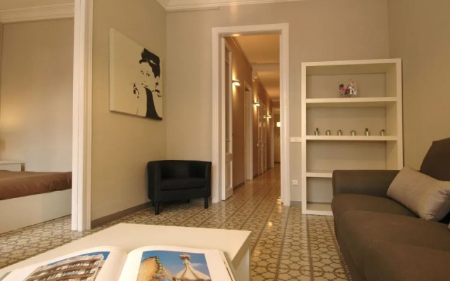 La Pedrera Apartment