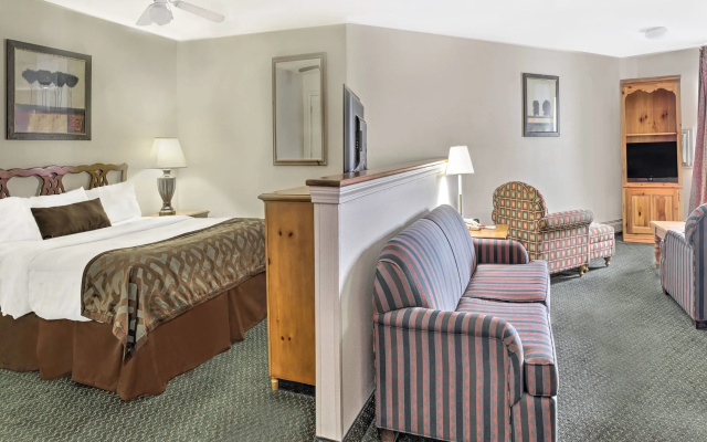 Baymont Inn & Suites Essex Burlington Area