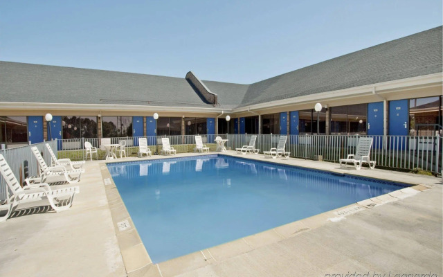 Americas Best Value Inn Forest