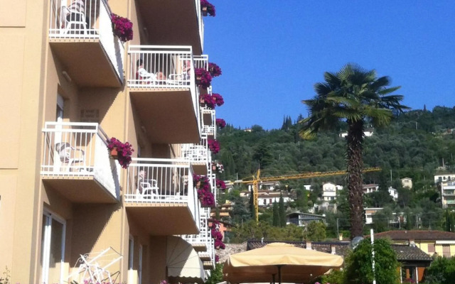 Hotel Romeo