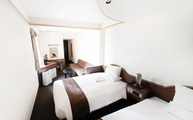 Toyo Hotel