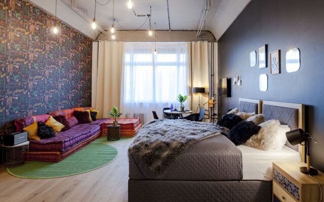Design Hostel P182