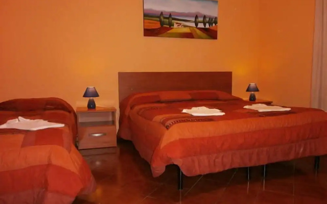 Airport Pisa Rooms