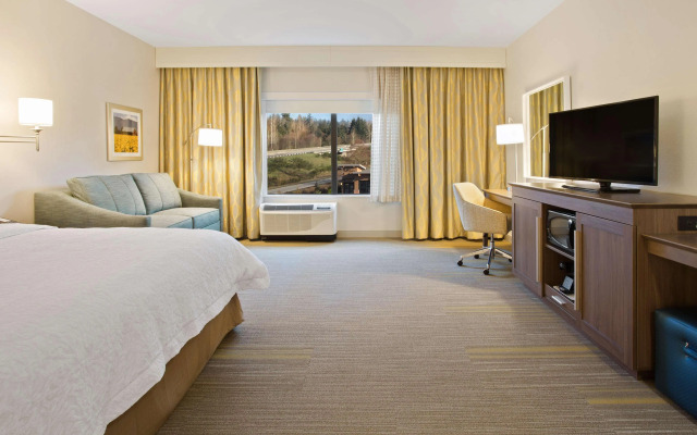 Hampton Inn & Suites-Seattle Woodinville WA