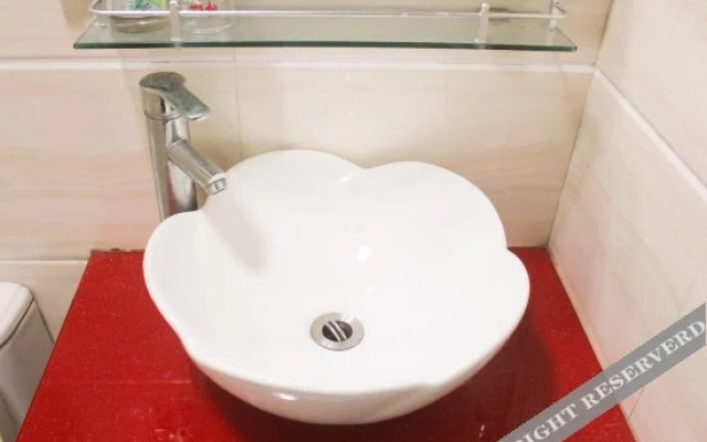 Longxin Hostel