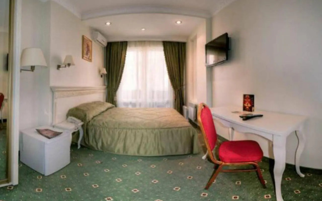 Отель «Роял Сити»