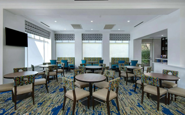 Hilton Garden Inn Detroit Metro Airport