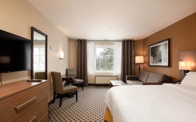 Holiday Inn Express and Suites Tremblant by IHG