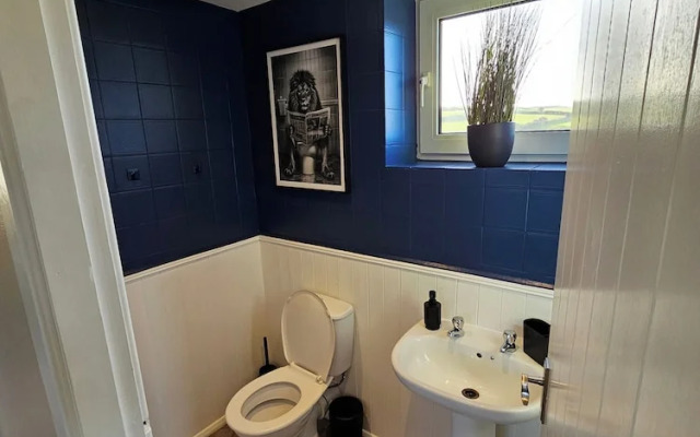 Seaside Escape at Ty Bugail - Holyhead