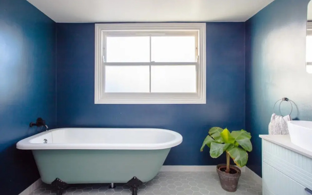 Beautiful 4 Bedroom House in North East London