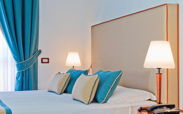 Mediterranea Hotel & Convention Center