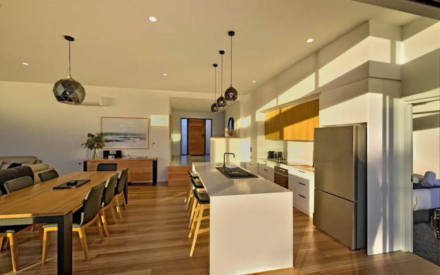 Freycinet Coastal Retreat