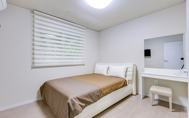 Namyangju Cozy Hill Spa Pension