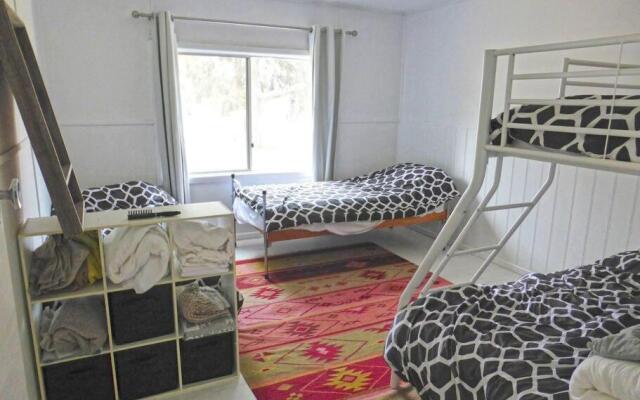 WEST2G - Viv's Place