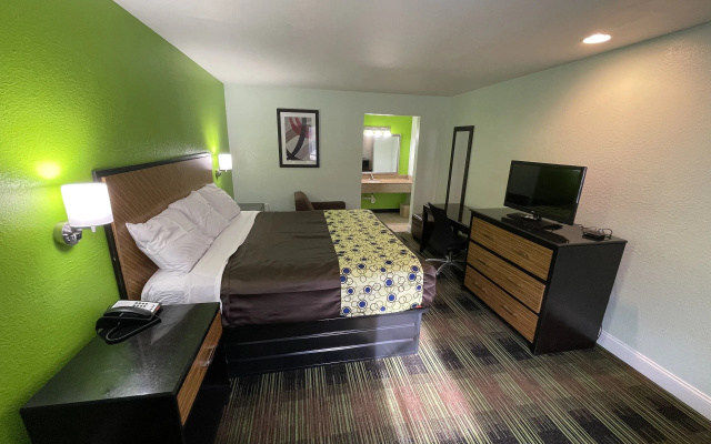 Bowers Hill Inn