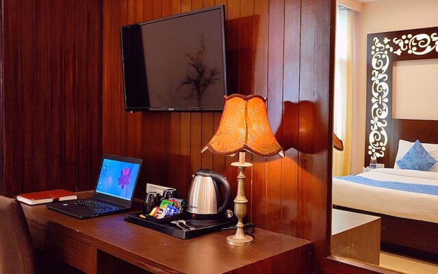 Park Square by ShriGo Hotels