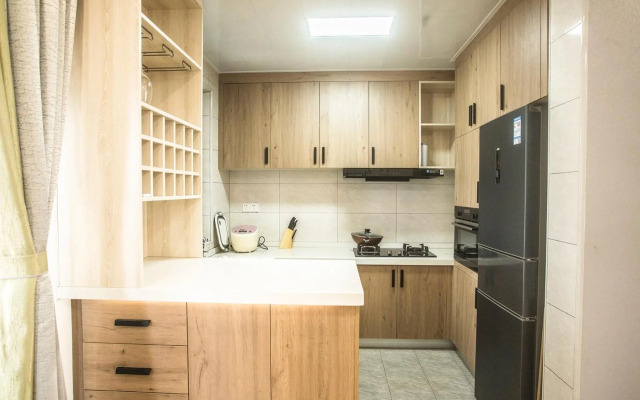 Locals Apartment Place 28