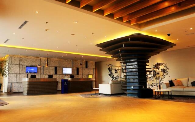 Novotel Jakarta Mangga Dua Square Hotel