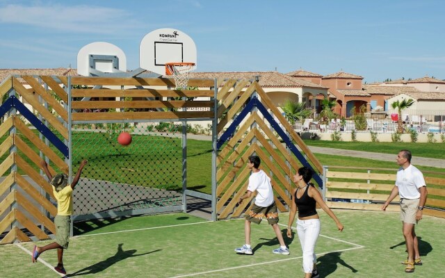 Attached House With Terrace or Loggia Located in Languedoc