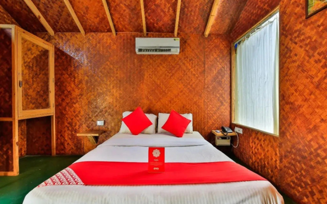 Vartys - The Hillside Huts