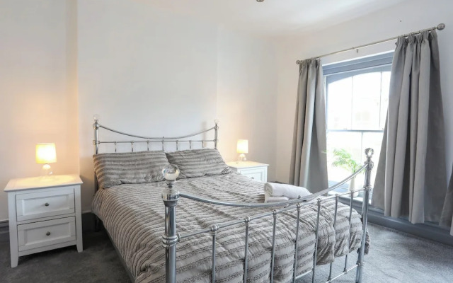 Harbourside Apartment