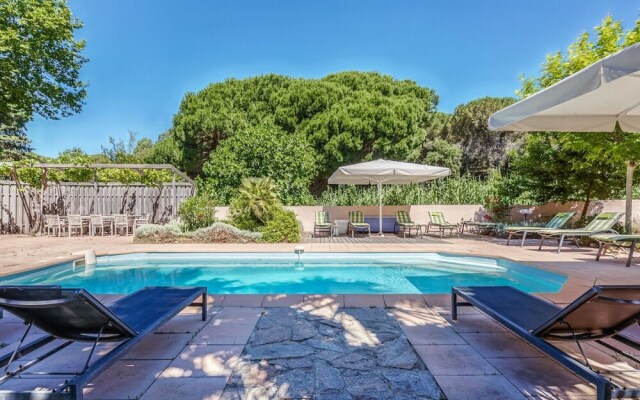 Villa With Guest Accommodation and Heated Pool in Sainte Maxime