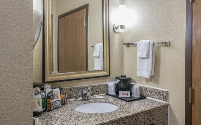 Red Roof Inn & Suites Little Rock