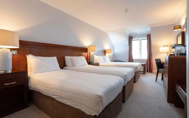 Schull Harbour Hotel & Leisure Centre