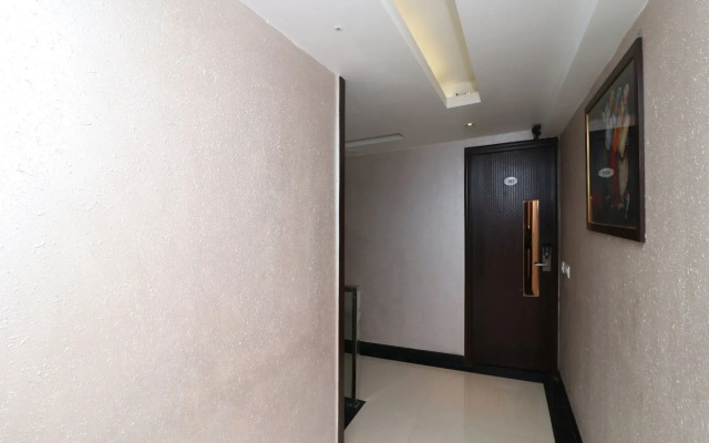 OYO 12860 Hotel Red Leaf