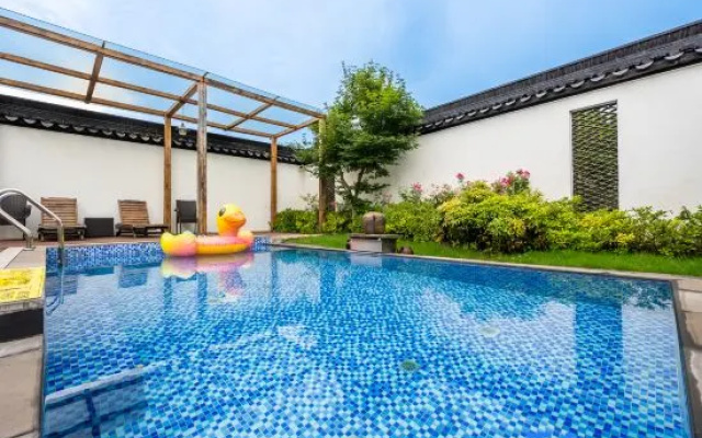 Suzhou Villa Homestay (Taihu Xishan) – Pool – Suzhou