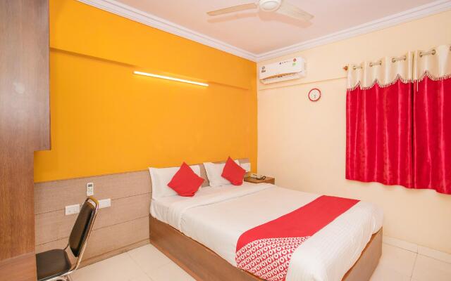 OYO 5590 Ujwal Residency