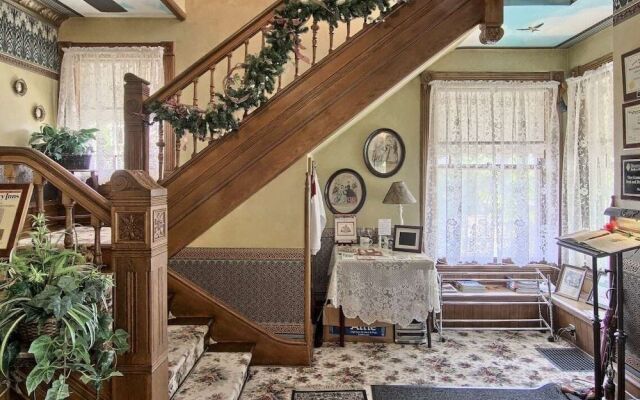 Grand Victorian B&B Inn