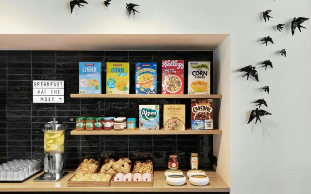 Moxy Alfragide Lisboa