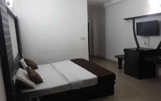 Hotel City Palace Nainital by Goroomgo