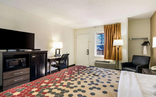 Econo Lodge Glade Springs I-81