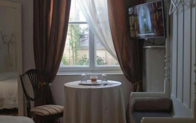 Piazza Venezia Le Camere