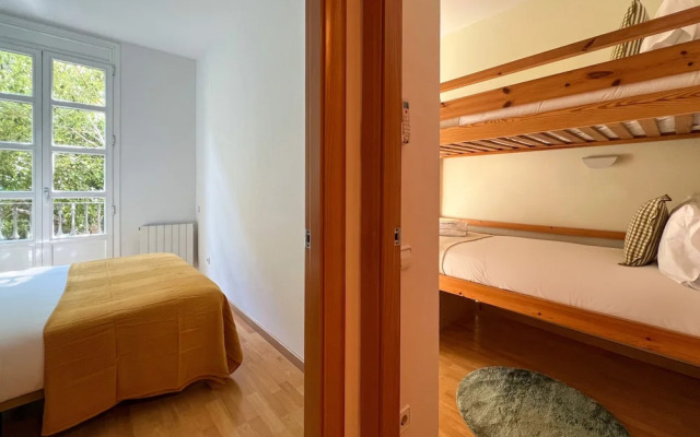 Stay U-nique Apartments Urgell