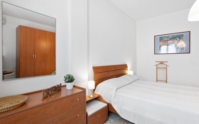 Aci Castello Seaview Apartment With Parking