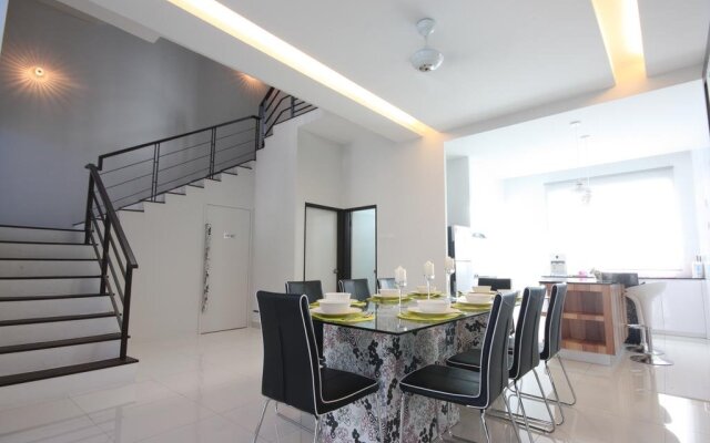 Shamrock Beach Villas Seaview 15