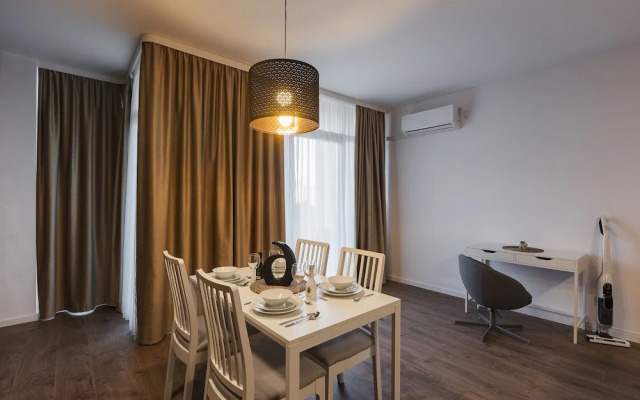 Zoe Apartment