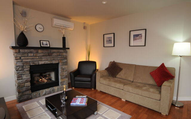 Furano Fresh Powder Apartments and Chalet