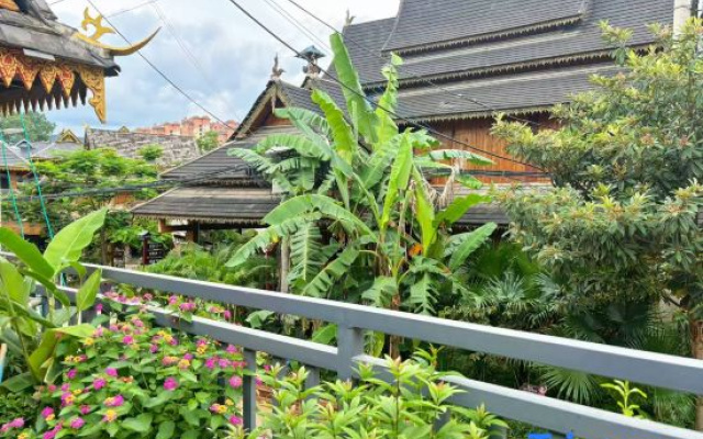 Man ya bamboo budding inn – Outside – Xishuangbanna