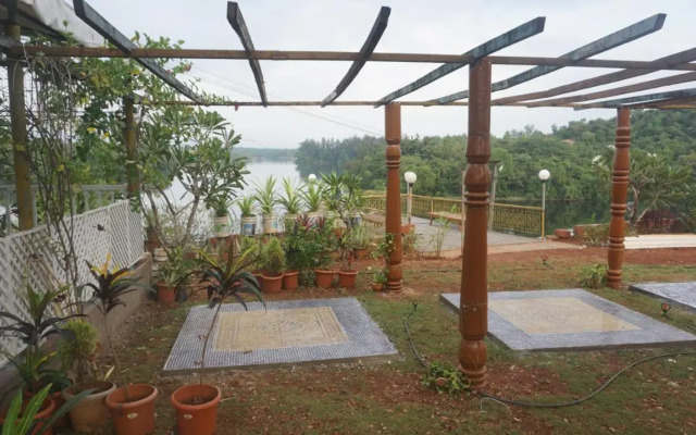 Sona Villa The Lake Chalet