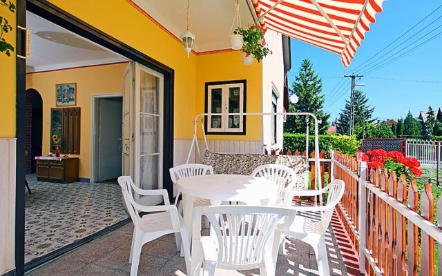 Holiday Home Balaton H442