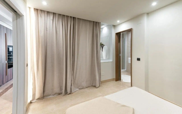 Stunning Modern Apt Frontline beach - RDR206