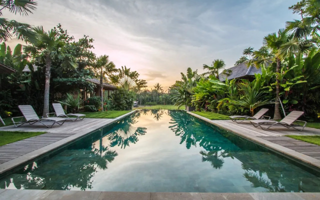 Marika Sawah Villas-6Bedroom Private Pool
